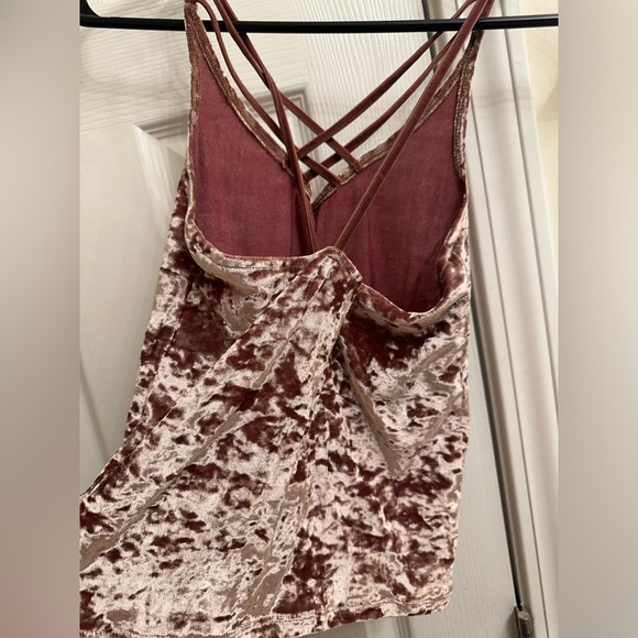 AEO Faux Velvet Strappy Tank Size S - Picture 4 of 4